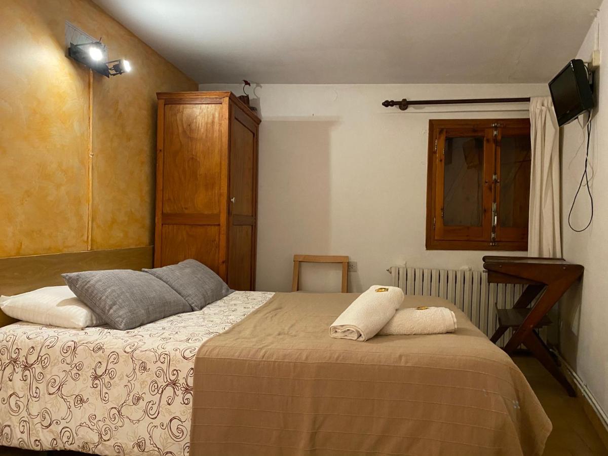 Hostal La Cuineta De Cal Triuet Gósol Zewnętrze zdjęcie