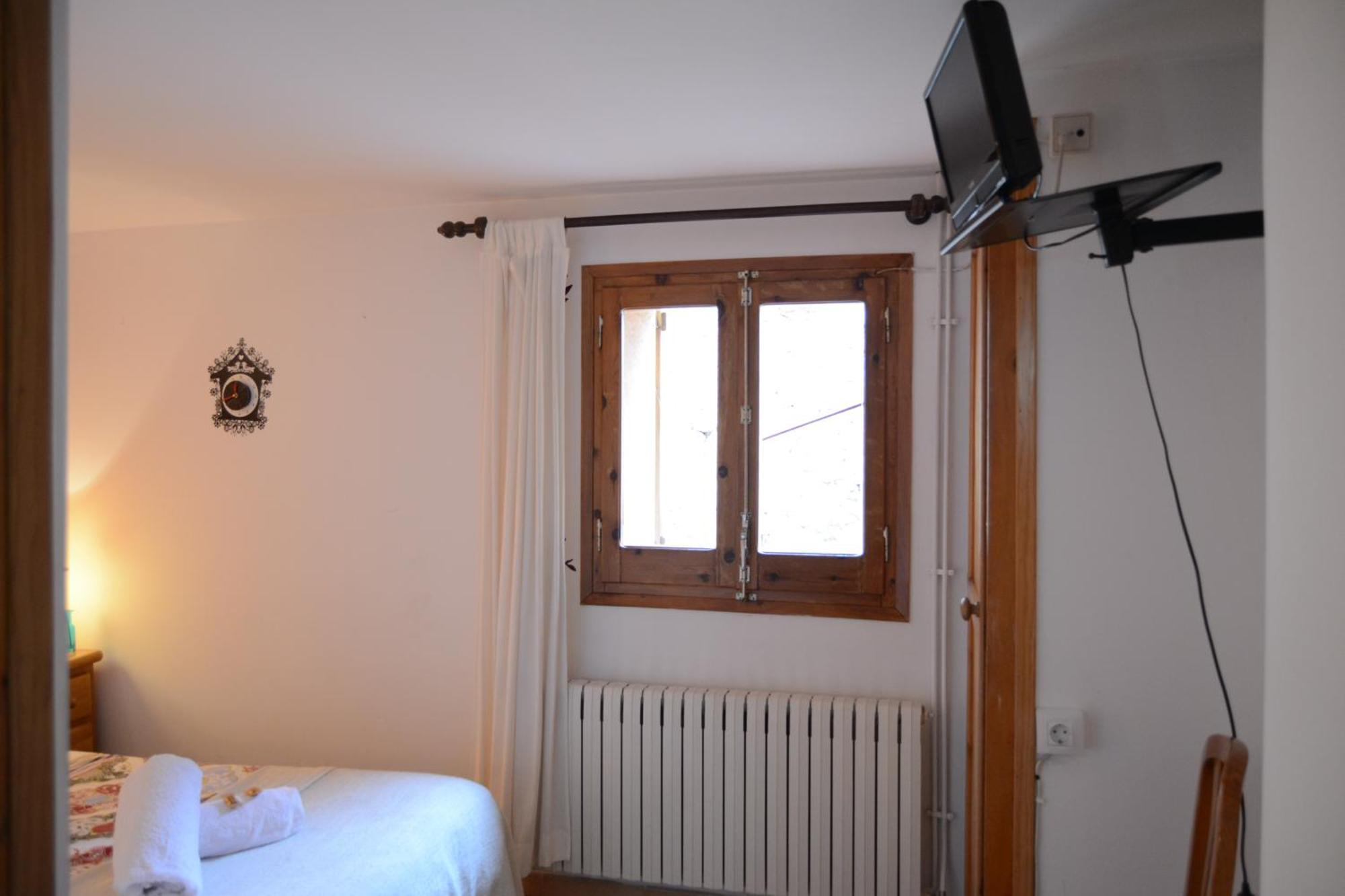 Hostal La Cuineta De Cal Triuet Gósol Zewnętrze zdjęcie