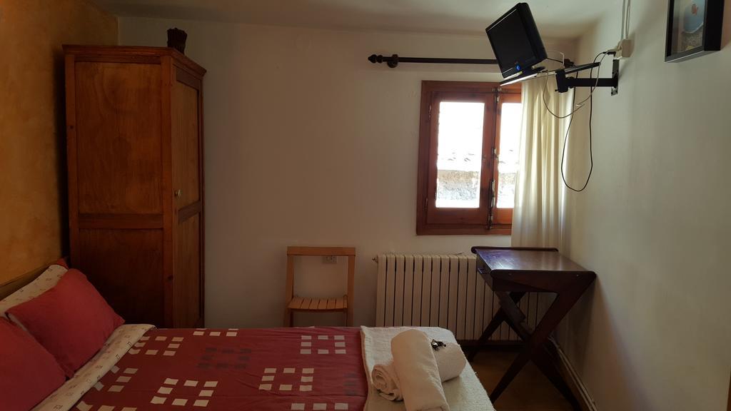 Hostal La Cuineta De Cal Triuet Gósol Zewnętrze zdjęcie