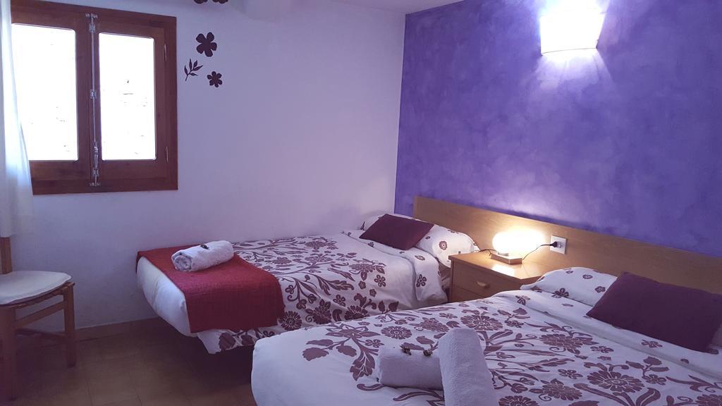 Hostal La Cuineta De Cal Triuet Gósol Zewnętrze zdjęcie